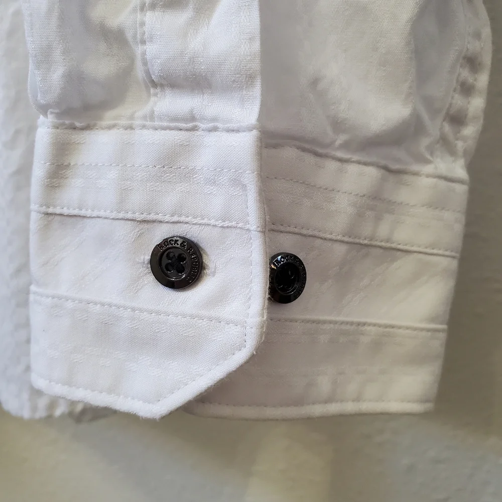 Rock & Republic Long Sleeve Button Up Classic Western Style - Picture 6 of 13